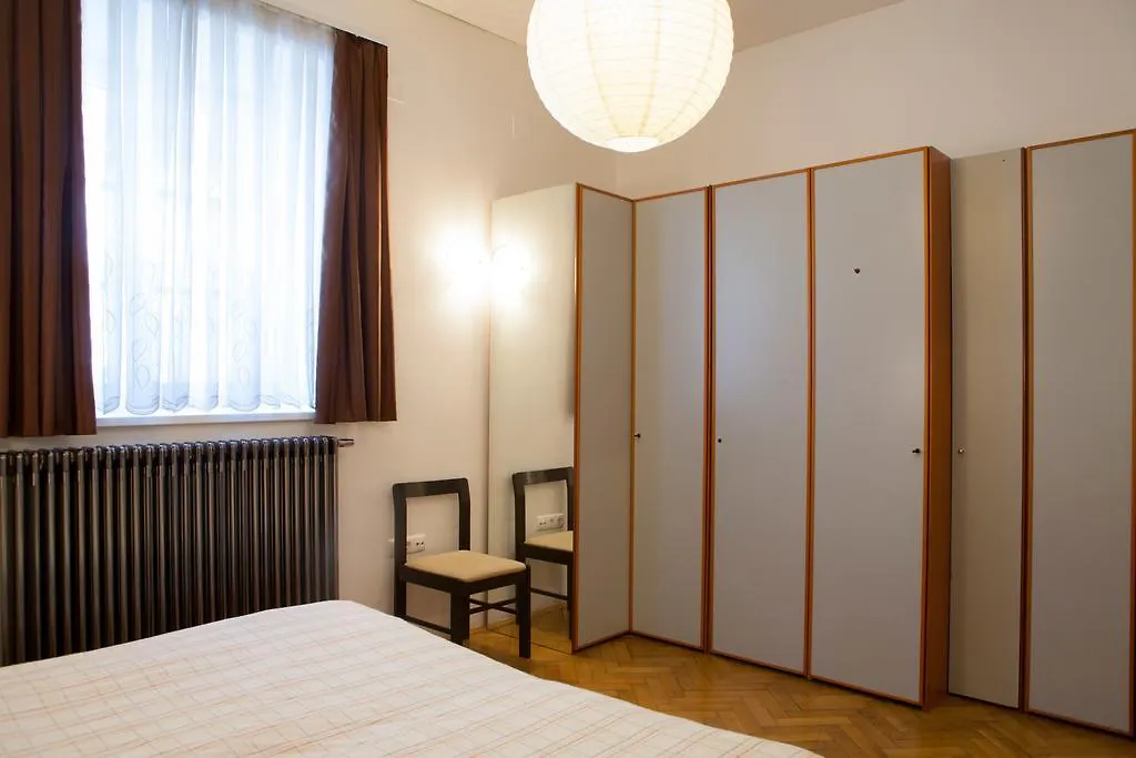 Rimska Apartments Tour As Ljubljana
