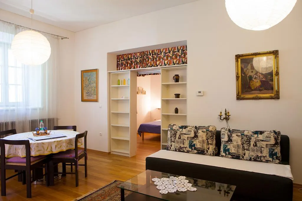 Rimska Apartments Tour As Ljubljana