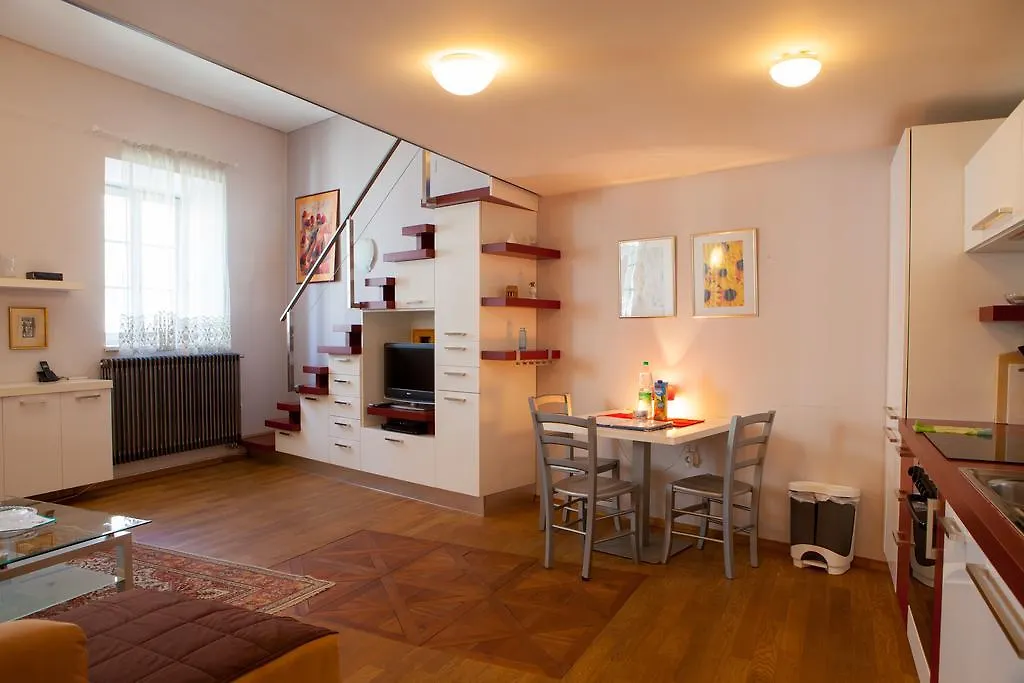 Rimska Apartments Tour As Λιουμπλιάνα